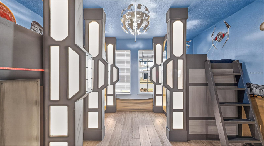 DAVENPORT, Florida 33897, 10 Bedrooms Bedrooms, ,8 BathroomsBathrooms,Residential,For Sale,LANA,0,MFRO6387517