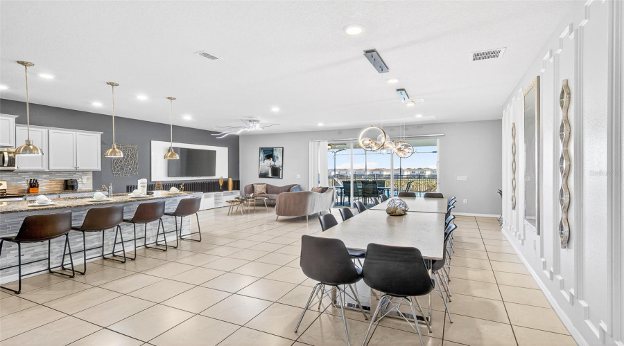 DAVENPORT, Florida 33897, 10 Bedrooms Bedrooms, ,8 BathroomsBathrooms,Residential,For Sale,LANA,0,MFRO6387517