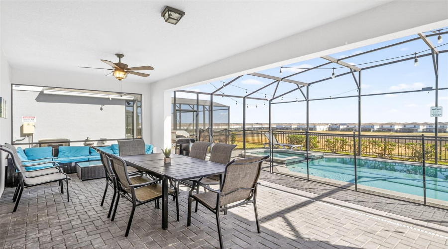 DAVENPORT, Florida 33897, 10 Bedrooms Bedrooms, ,8 BathroomsBathrooms,Residential,For Sale,LANA,0,MFRO6387517