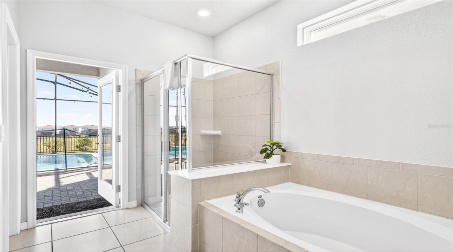 DAVENPORT, Florida 33897, 10 Bedrooms Bedrooms, ,8 BathroomsBathrooms,Residential,For Sale,LANA,0,MFRO6387517