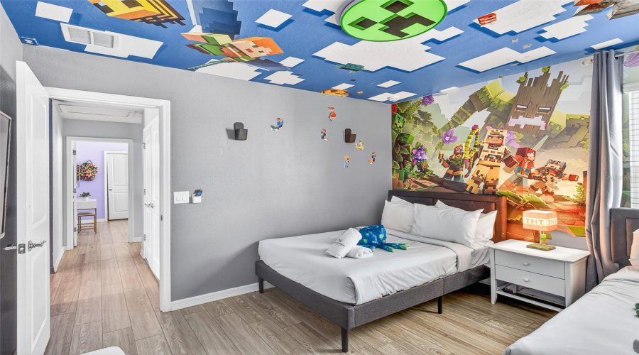 DAVENPORT, Florida 33897, 10 Bedrooms Bedrooms, ,8 BathroomsBathrooms,Residential,For Sale,LANA,0,MFRO6387517