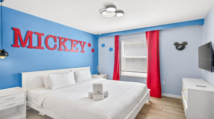 DAVENPORT, Florida 33897, 10 Bedrooms Bedrooms, ,8 BathroomsBathrooms,Residential,For Sale,LANA,0,MFRO6387517