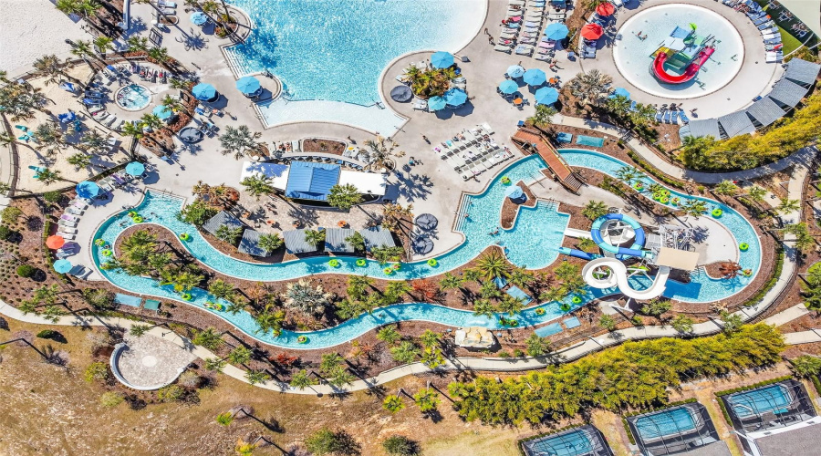 DAVENPORT, Florida 33897, 10 Bedrooms Bedrooms, ,8 BathroomsBathrooms,Residential,For Sale,LANA,0,MFRO6387517