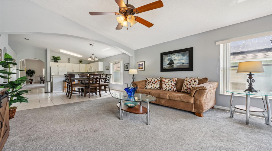 DAVENPORT, Florida 33897, 4 Bedrooms Bedrooms, ,2 BathroomsBathrooms,Residential,For Sale,KENSINGTON,0,MFRO6301214