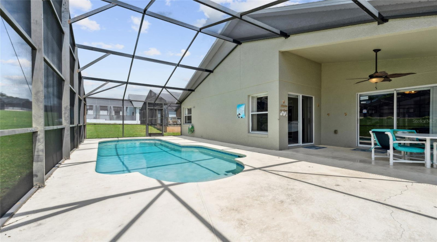 DAVENPORT, Florida 33897, 4 Bedrooms Bedrooms, ,2 BathroomsBathrooms,Residential,For Sale,KENSINGTON,0,MFRO6301214