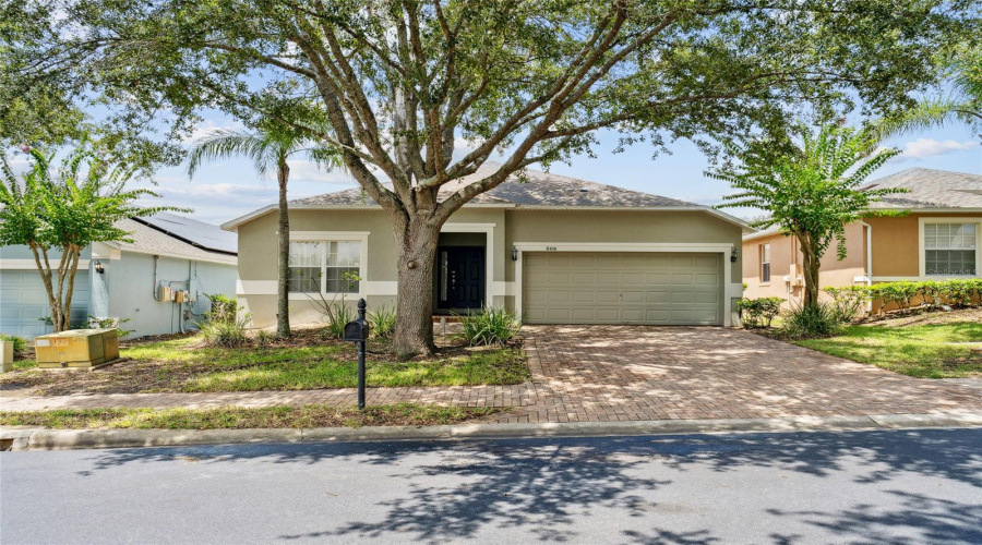 DAVENPORT, Florida 33897, 4 Bedrooms Bedrooms, ,2 BathroomsBathrooms,Residential,For Sale,KENSINGTON,0,MFRO6301214