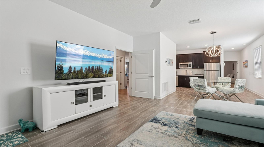 DAVENPORT, Florida 33837, 5 Bedrooms Bedrooms, ,3 BathroomsBathrooms,Residential,For Sale,CAMDEN,0,MFRTB8480476