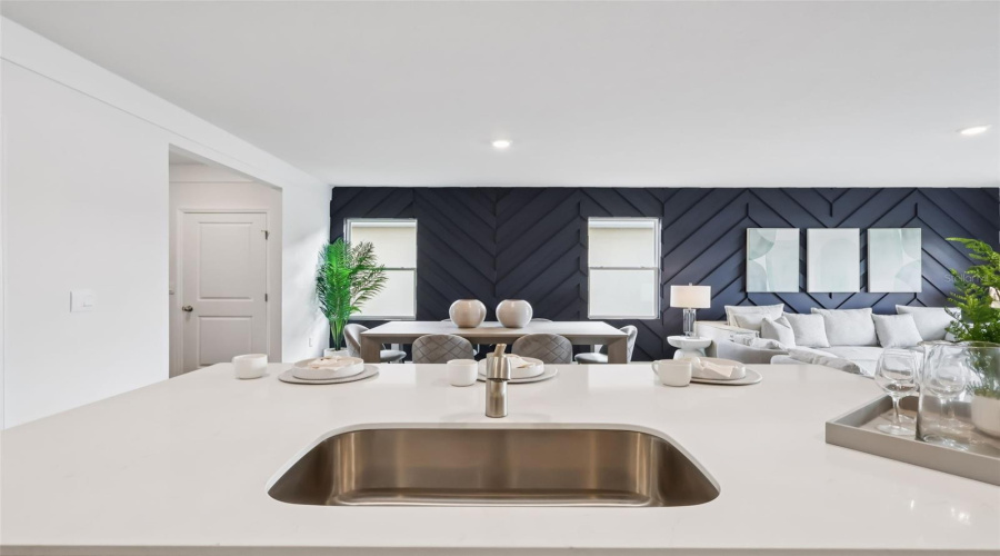 DAVENPORT, Florida 33837, 5 Bedrooms Bedrooms, ,3 BathroomsBathrooms,Residential,For Sale,MOUNTAIN,0,MFRO6384913