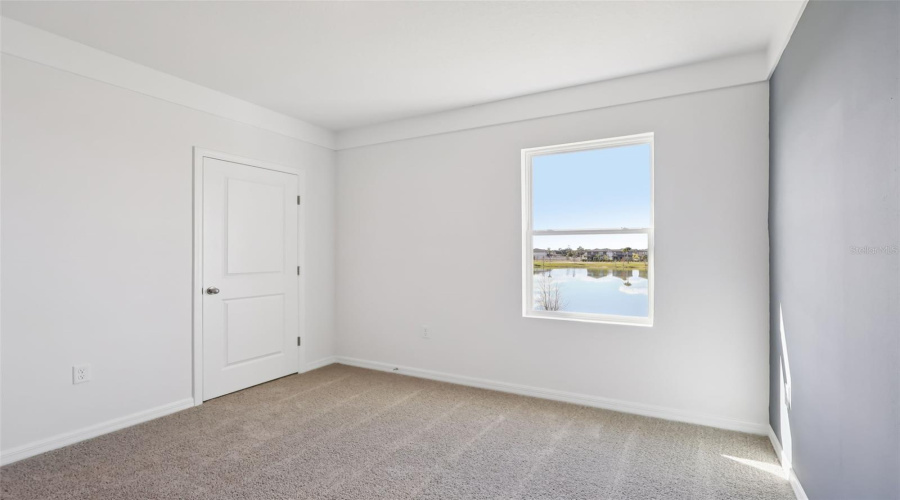 DAVENPORT, Florida 33837, 5 Bedrooms Bedrooms, ,3 BathroomsBathrooms,Residential,For Sale,MOUNTAIN,0,MFRO6384913