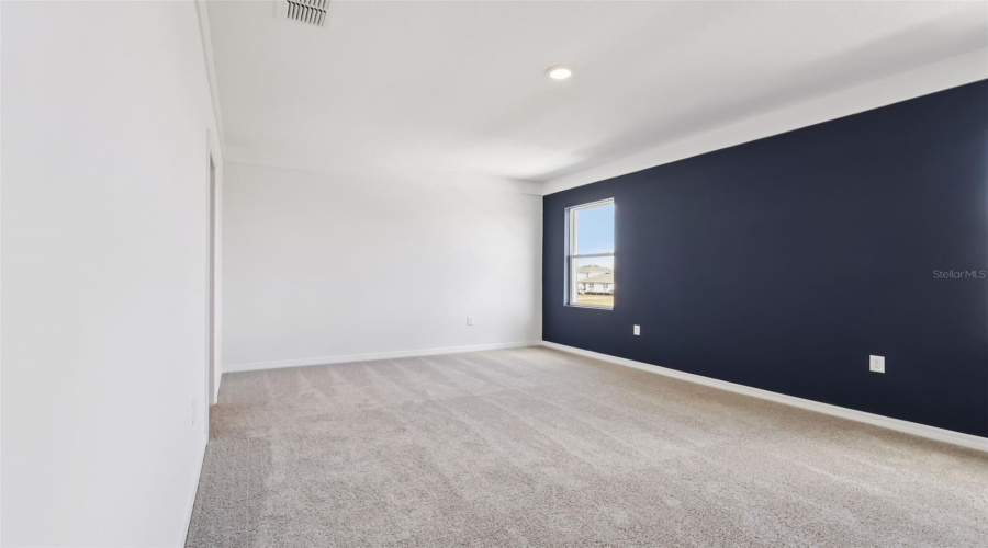 DAVENPORT, Florida 33837, 5 Bedrooms Bedrooms, ,3 BathroomsBathrooms,Residential,For Sale,MOUNTAIN,0,MFRO6384913