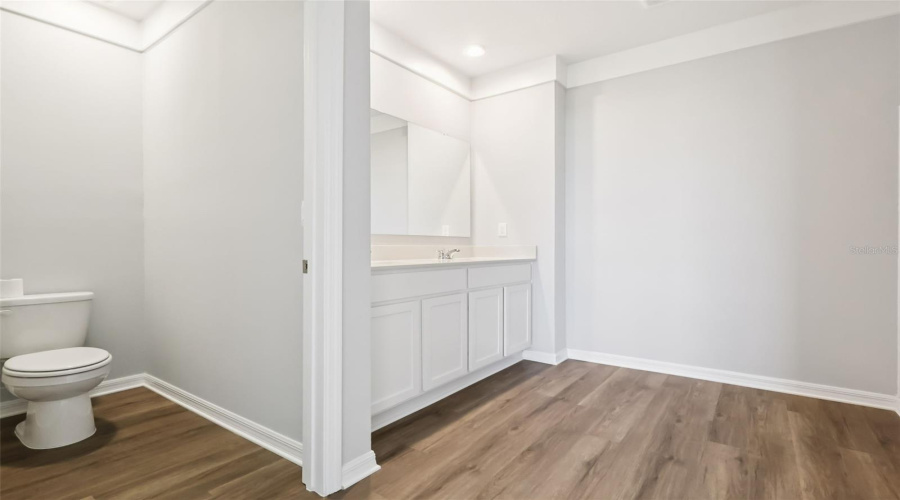 DAVENPORT, Florida 33837, 5 Bedrooms Bedrooms, ,3 BathroomsBathrooms,Residential,For Sale,MOUNTAIN,0,MFRO6384913