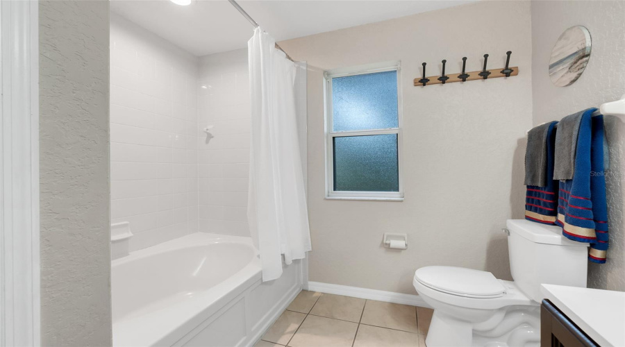 DAVENPORT, Florida 33897, 4 Bedrooms Bedrooms, ,3 BathroomsBathrooms,Residential,For Sale,VERONA,0,MFRO6365427