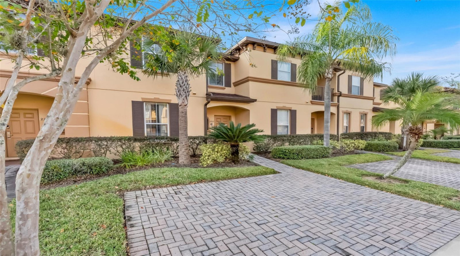 DAVENPORT, Florida 33897, 4 Bedrooms Bedrooms, ,3 BathroomsBathrooms,Residential,For Sale,VERONA,0,MFRO6365427