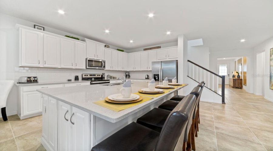 KISSIMMEE, Florida 34747, 9 Bedrooms Bedrooms, ,6 BathroomsBathrooms,Residential,For Sale,HILTON RIDGE,0,MFRS5143223