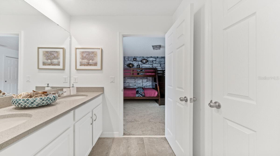 KISSIMMEE, Florida 34747, 9 Bedrooms Bedrooms, ,6 BathroomsBathrooms,Residential,For Sale,HILTON RIDGE,0,MFRS5143223