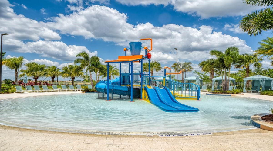 KISSIMMEE, Florida 34747, 9 Bedrooms Bedrooms, ,6 BathroomsBathrooms,Residential,For Sale,HILTON RIDGE,0,MFRS5143223