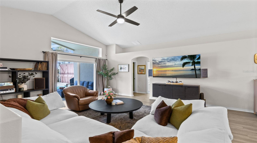 DAVENPORT, Florida 33837, 3 Bedrooms Bedrooms, ,2 BathroomsBathrooms,Residential,For Sale,JESSAMINE,0,MFRO6387299