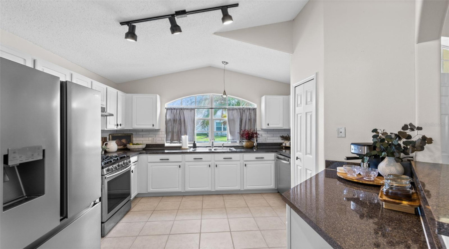 DAVENPORT, Florida 33837, 3 Bedrooms Bedrooms, ,2 BathroomsBathrooms,Residential,For Sale,JESSAMINE,0,MFRO6387299