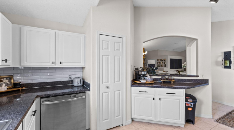 DAVENPORT, Florida 33837, 3 Bedrooms Bedrooms, ,2 BathroomsBathrooms,Residential,For Sale,JESSAMINE,0,MFRO6387299