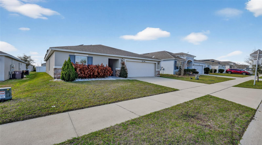 DAVENPORT, Florida 33837, 3 Bedrooms Bedrooms, ,2 BathroomsBathrooms,Residential,For Sale,TAFT,0,MFRO6387590