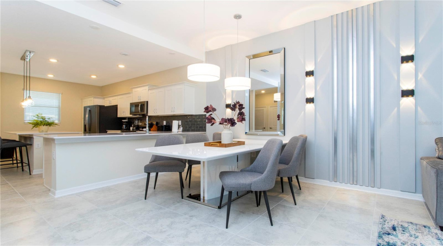 KISSIMMEE, Florida 34746, 2 Bedrooms Bedrooms, ,2 BathroomsBathrooms,Residential,For Sale,PARADOX,0,MFRO6387522