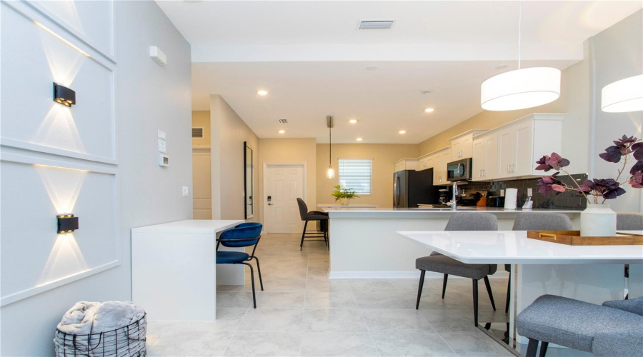 KISSIMMEE, Florida 34746, 2 Bedrooms Bedrooms, ,2 BathroomsBathrooms,Residential,For Sale,PARADOX,0,MFRO6387522