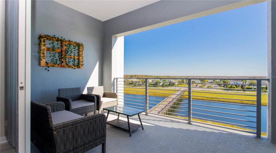 KISSIMMEE, Florida 34746, 2 Bedrooms Bedrooms, ,2 BathroomsBathrooms,Residential,For Sale,PARADOX,0,MFRO6387522