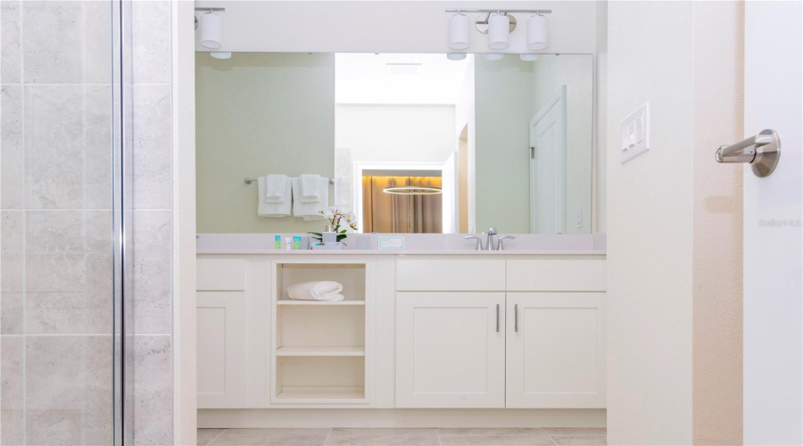 KISSIMMEE, Florida 34746, 2 Bedrooms Bedrooms, ,2 BathroomsBathrooms,Residential,For Sale,PARADOX,0,MFRO6387522