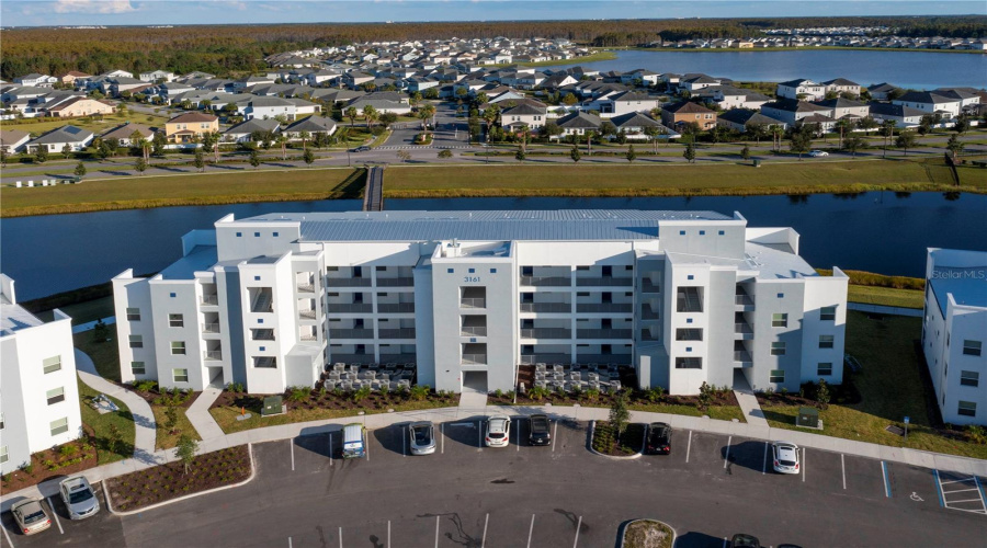 KISSIMMEE, Florida 34746, 2 Bedrooms Bedrooms, ,2 BathroomsBathrooms,Residential,For Sale,PARADOX,0,MFRO6387522