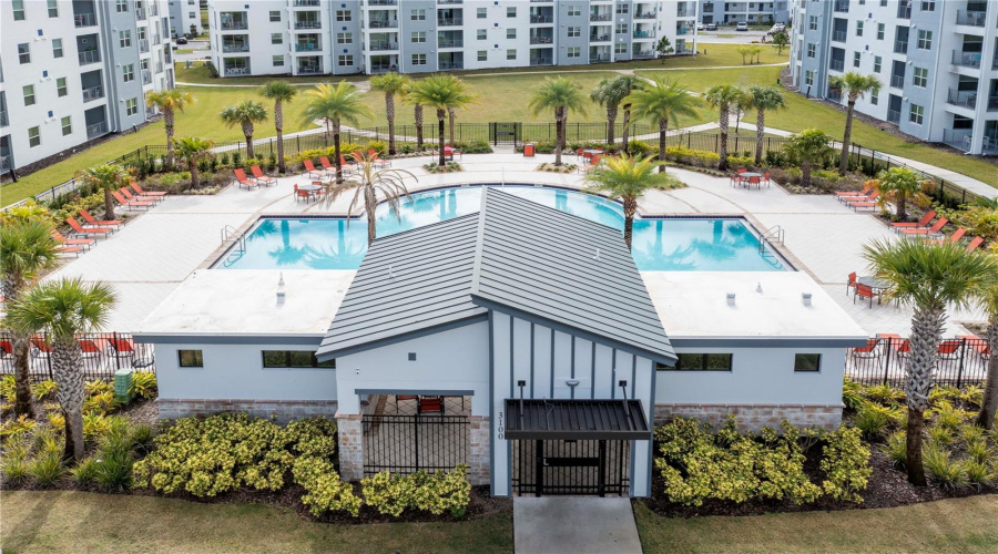 KISSIMMEE, Florida 34746, 2 Bedrooms Bedrooms, ,2 BathroomsBathrooms,Residential,For Sale,PARADOX,0,MFRO6387522