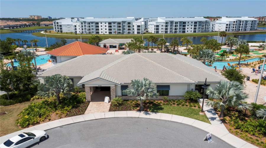 KISSIMMEE, Florida 34746, 2 Bedrooms Bedrooms, ,2 BathroomsBathrooms,Residential,For Sale,PARADOX,0,MFRO6387522