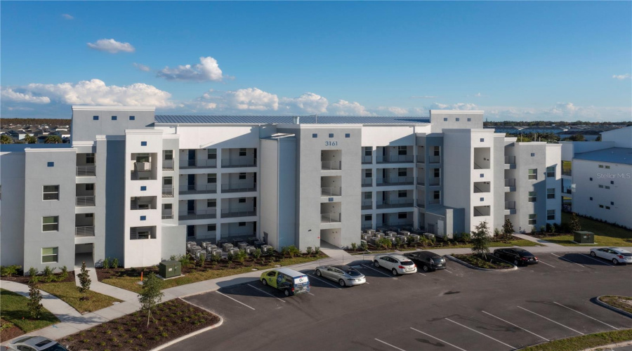 KISSIMMEE, Florida 34746, 2 Bedrooms Bedrooms, ,2 BathroomsBathrooms,Residential,For Sale,PARADOX,0,MFRO6387522