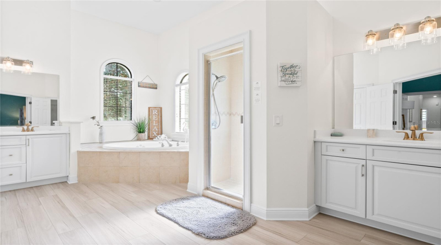 REUNION, Florida 34747, 6 Bedrooms Bedrooms, ,6 BathroomsBathrooms,Residential,For Sale,GATHERING,0,MFRO6387294