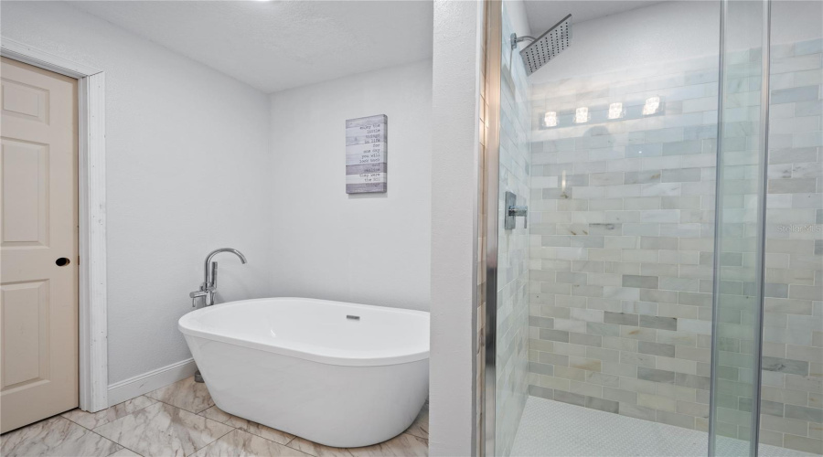 REUNION, Florida 34747, 6 Bedrooms Bedrooms, ,6 BathroomsBathrooms,Residential,For Sale,GATHERING,0,MFRO6387294