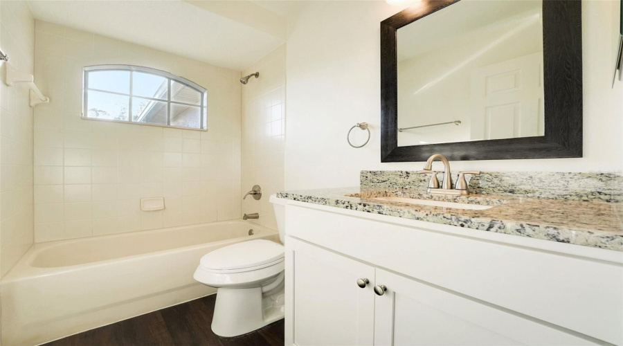 KISSIMMEE, Florida 34746, 6 Bedrooms Bedrooms, ,4 BathroomsBathrooms,Residential,For Sale,TREETOP,0,MFRO6387122