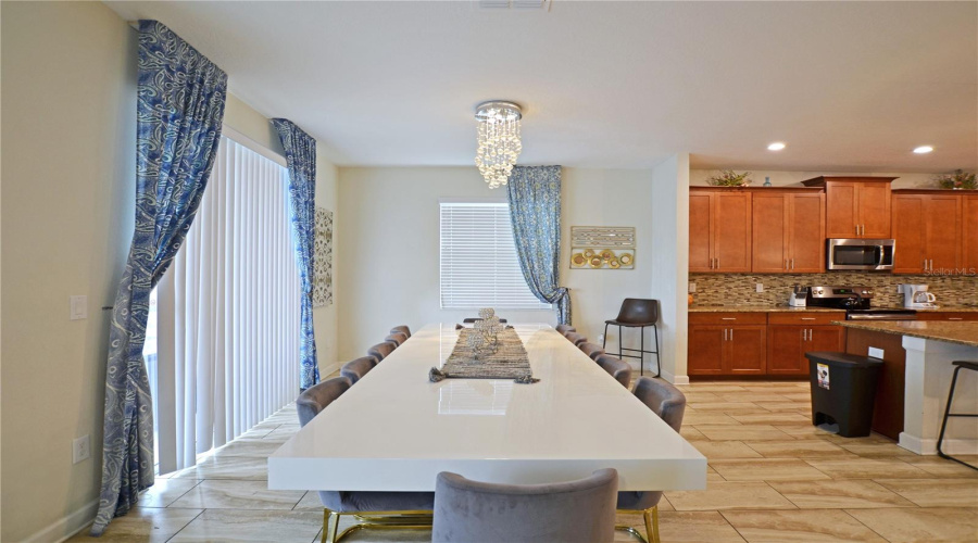 KISSIMMEE, Florida 34746, 6 Bedrooms Bedrooms, ,5 BathroomsBathrooms,Residential,For Sale,KINGS CASTLE,0,MFRO6387556