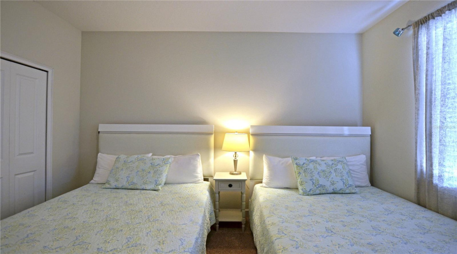 KISSIMMEE, Florida 34746, 6 Bedrooms Bedrooms, ,5 BathroomsBathrooms,Residential,For Sale,KINGS CASTLE,0,MFRO6387556