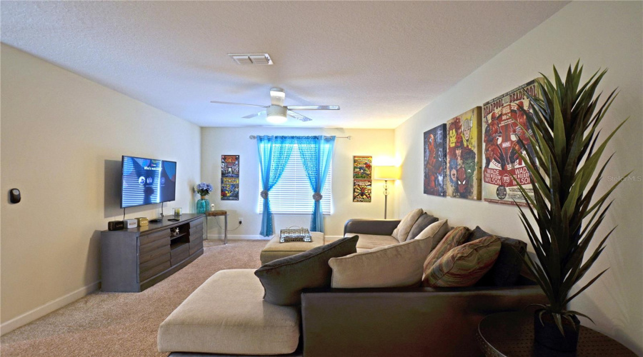 KISSIMMEE, Florida 34746, 6 Bedrooms Bedrooms, ,5 BathroomsBathrooms,Residential,For Sale,KINGS CASTLE,0,MFRO6387556