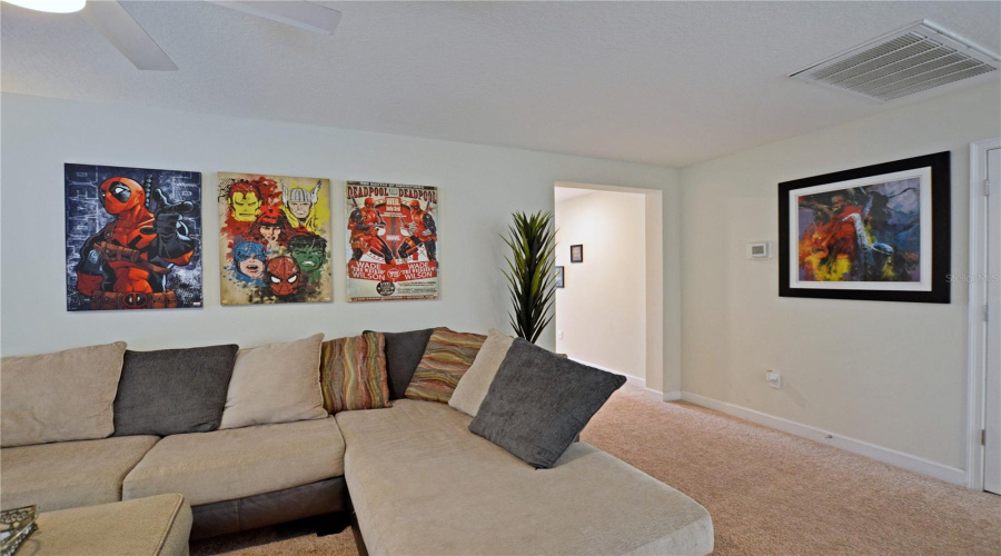 KISSIMMEE, Florida 34746, 6 Bedrooms Bedrooms, ,5 BathroomsBathrooms,Residential,For Sale,KINGS CASTLE,0,MFRO6387556