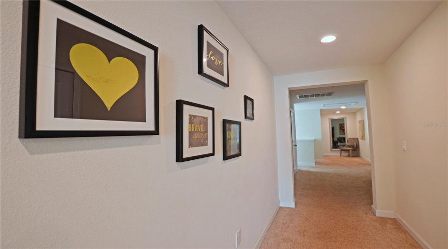 KISSIMMEE, Florida 34746, 6 Bedrooms Bedrooms, ,5 BathroomsBathrooms,Residential,For Sale,KINGS CASTLE,0,MFRO6387556