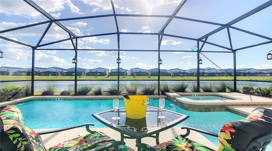 KISSIMMEE, Florida 34746, 6 Bedrooms Bedrooms, ,5 BathroomsBathrooms,Residential,For Sale,KINGS CASTLE,0,MFRO6387556