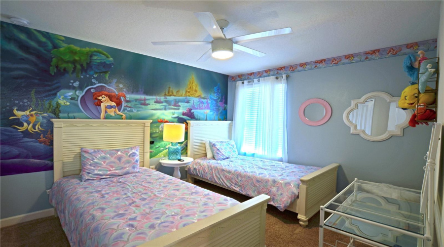 KISSIMMEE, Florida 34746, 6 Bedrooms Bedrooms, ,5 BathroomsBathrooms,Residential,For Sale,KINGS CASTLE,0,MFRO6387556