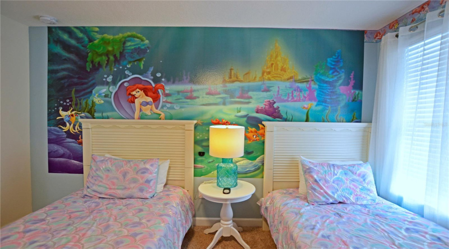 KISSIMMEE, Florida 34746, 6 Bedrooms Bedrooms, ,5 BathroomsBathrooms,Residential,For Sale,KINGS CASTLE,0,MFRO6387556