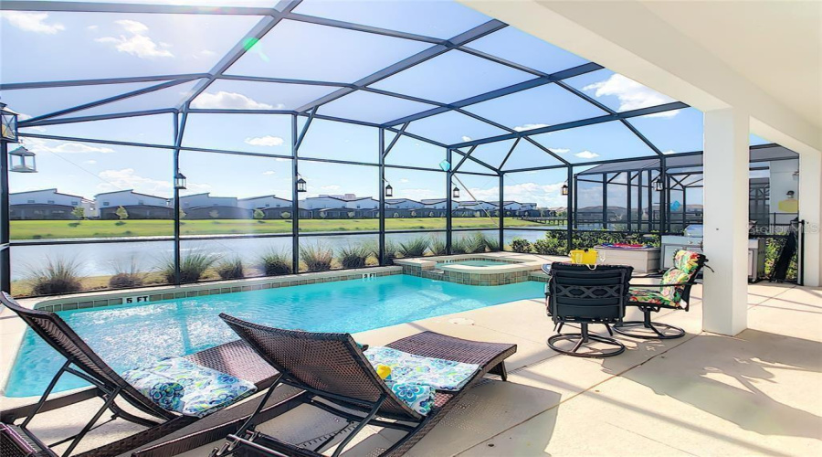 KISSIMMEE, Florida 34746, 6 Bedrooms Bedrooms, ,5 BathroomsBathrooms,Residential,For Sale,KINGS CASTLE,0,MFRO6387556