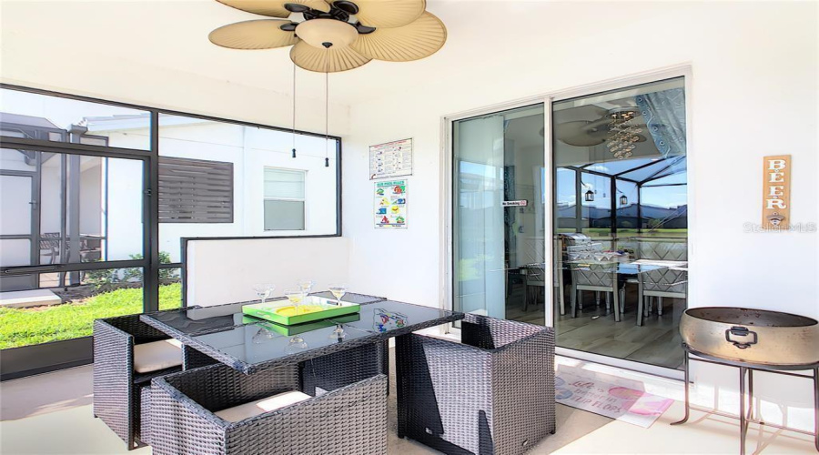 KISSIMMEE, Florida 34746, 6 Bedrooms Bedrooms, ,5 BathroomsBathrooms,Residential,For Sale,KINGS CASTLE,0,MFRO6387556