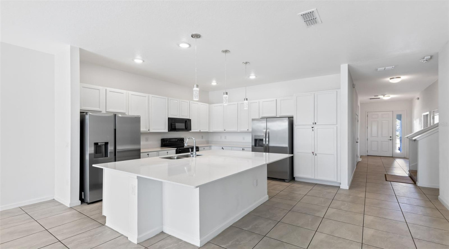 KISSIMMEE, Florida 34746, 12 Bedrooms Bedrooms, ,11 BathroomsBathrooms,Residential,For Sale,MONADO,0,MFRO6387375