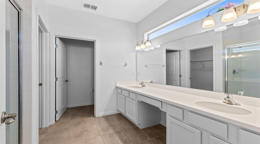 KISSIMMEE, Florida 34746, 12 Bedrooms Bedrooms, ,11 BathroomsBathrooms,Residential,For Sale,MONADO,0,MFRO6387375