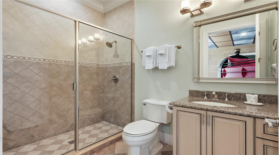 2nd Floor Full Bath off Harry Potter Themed Bedroom 4