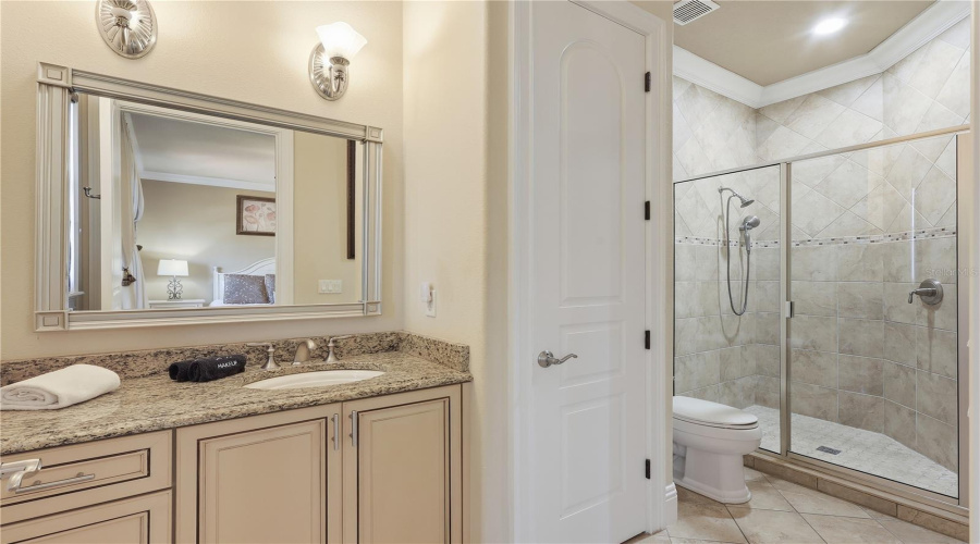 2nd Floor Full Bath off Bedroom 5