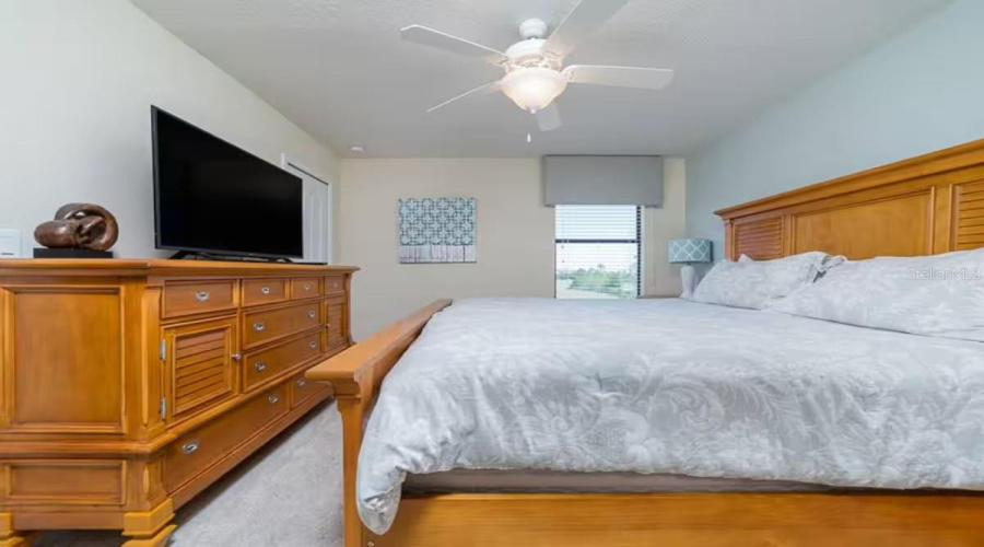 DAVENPORT, Florida 33896, 8 Bedrooms Bedrooms, ,5 BathroomsBathrooms,Residential,For Sale,SHADOW MOUNTAIN,0,MFRO6385097